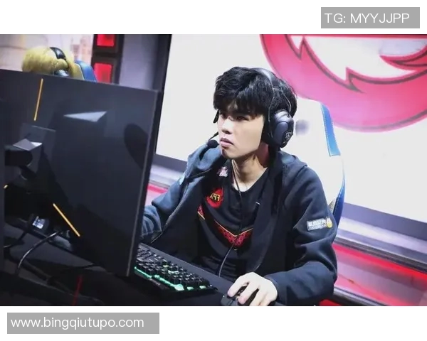 电竞热议FPX选手个人能力争议引发粉丝热烈讨论与反思 电竞热议FPX选手个人能力争议引发粉丝热烈讨论与反思