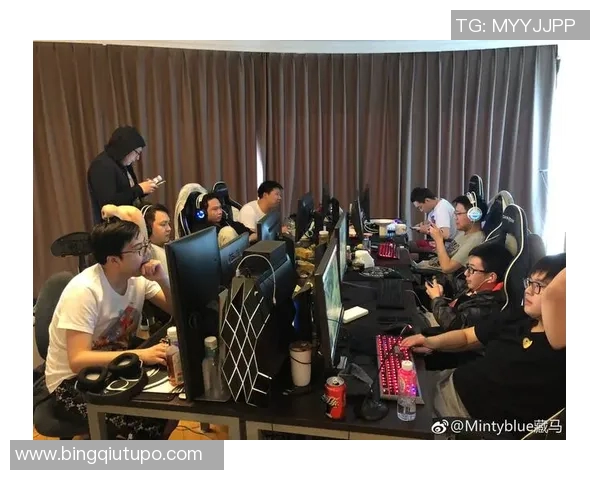 电竞数据黄军谈DOTA2发展历程与个人成长的深度专访回顾 电竞数据黄军谈DOTA2发展历程与个人成长的深度专访回顾